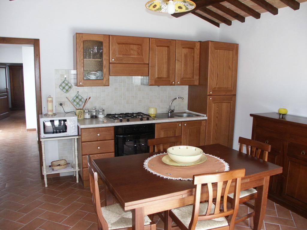 Agriturismo Podere Ossaia Кортона Номер фото
