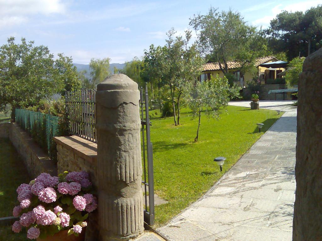 Agriturismo Podere Ossaia Кортона Номер фото