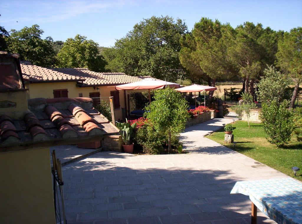Agriturismo Podere Ossaia Кортона Номер фото