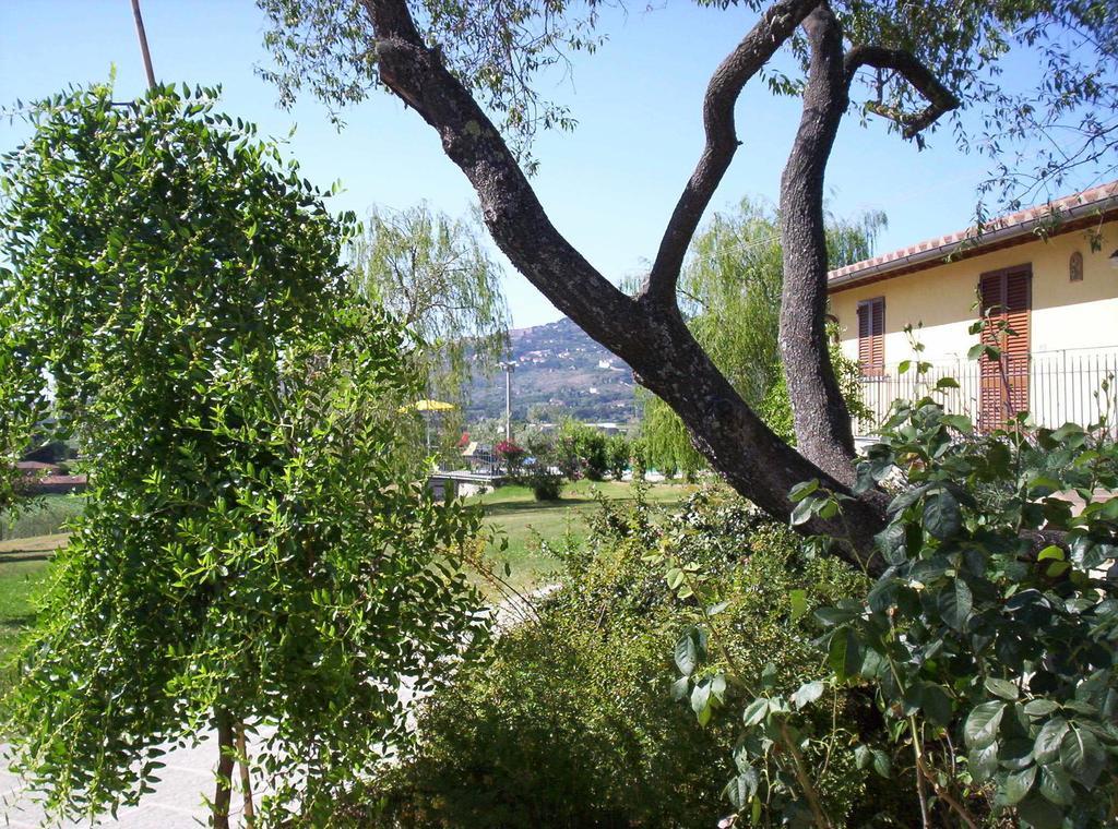 Agriturismo Podere Ossaia Кортона Номер фото